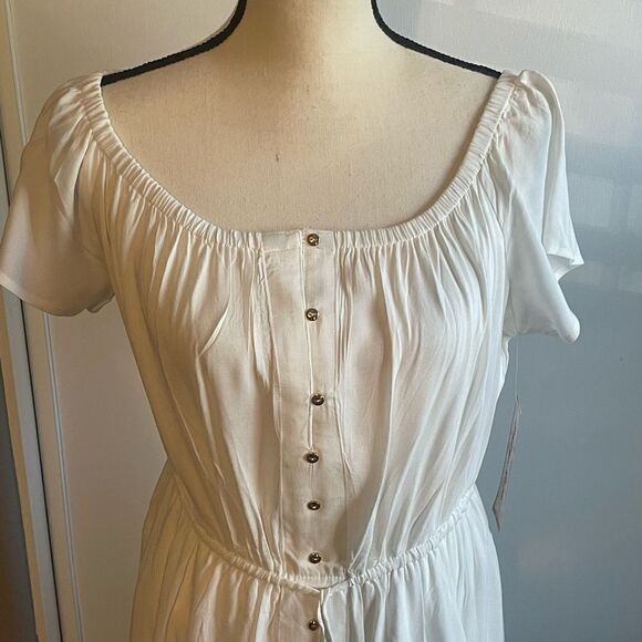 Indigo Rise High Low Hem Maxi Dress Size: Large Color: White - Picture 5 of 15